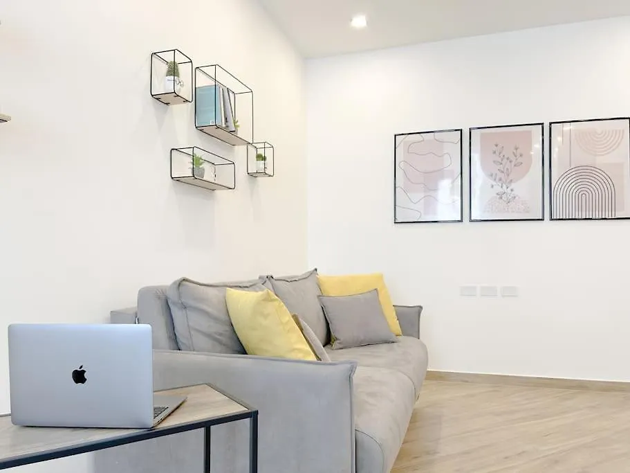 Lusso In Centro Storico - Wifi - Ac Apartment Savona Italy