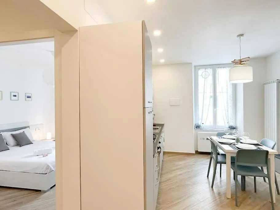 Lusso In Centro Storico - Wifi - Ac Apartment Savona