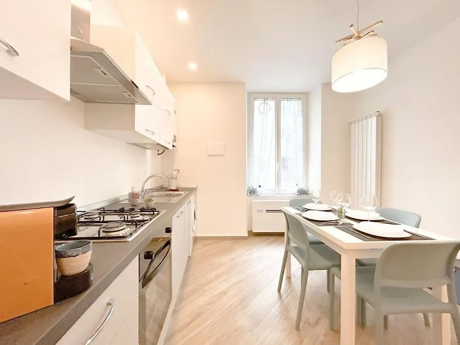 Lusso In Centro Storico - Wifi - Ac Apartment Savona